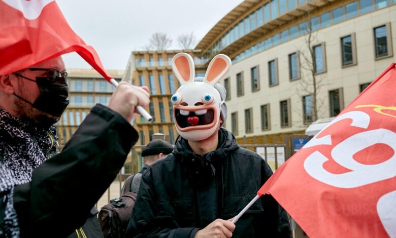 1.200 радника Убисофта ступило је у штрајк као одговор на реструктурирање компаније и политику обавезног враћања на посао