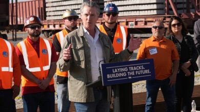 Главни тужилац ЛА-а растргнуо је Гевина Њусома због тврдњи да је победио у пресуди ИЦЕ против маски: ‘Престани да лажеш’