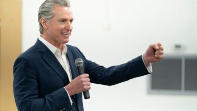 Трамп тврди да је Њусом одустао од трке за Белу кућу, узвраћа гувернер Трамп тврди да је Њусом одустао од трке за Белу кућу, узвраћа гувернер