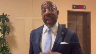 Сенатор Рапхаел Варноцк каже да нема ништа лоше са подршком славних