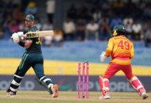 Аустралија запрепашћена Зимбабвеом у 23 трке узнемирена јер Светско првенство прети да пропадне