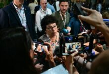 Научно новинарство на конопцу широм света док америчка помоћ смањује залогај