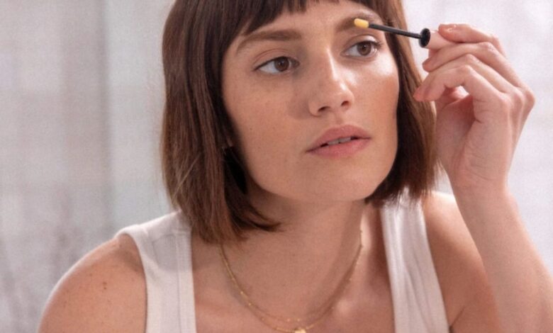 ‘Чудесни’ серуми за раст обрва за дебеле, пуне лукове у које се заклињу рецензенти