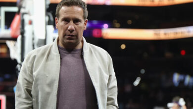 Власник Сунса Мат Исхбиа каже да је ‘танковање губитници понашања’, али је уверен да је Адам Силвер успео