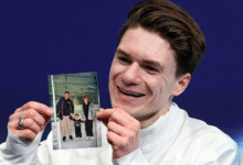 Максим Наумов одаје почаст покојним родитељима после дебија на Зимским олимпијским играма