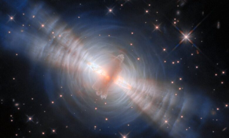 Хабл зумира мистериозну маглину Јаје и спектакуларнија је него икад