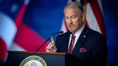 Амерички амбасадор детаљно описује достигнућа у борби против трговине оружјем