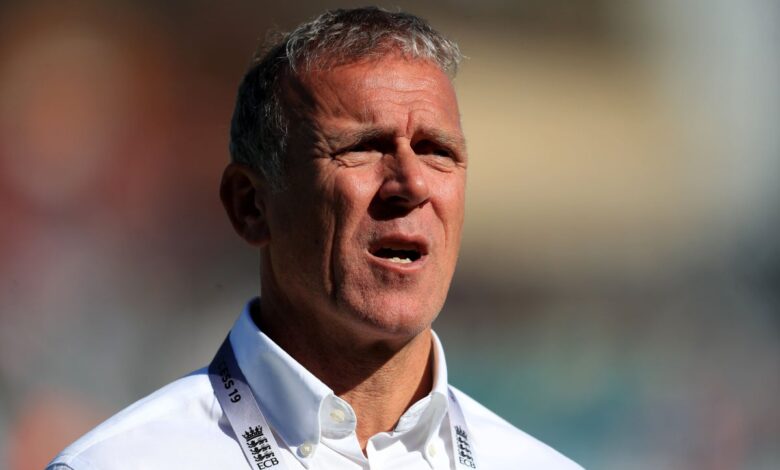 Алек Стјуарт одбацује спекулације из Енглеске када почиње нову улогу