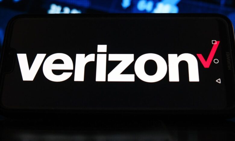 Веризон признаје „бол“ нове политике откључавања, сугерише да долази промена