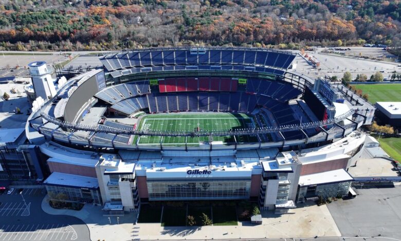 Фоксборо прети да ће отказати утакмице Светског првенства због спора око финансирања