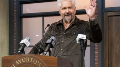 Гај Фиери открива шта му фанови вичу што је ‘привукао пажњу свих’