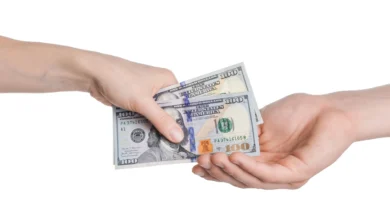 Давање новца људима није изазвало више повреда или смрти Давање новца људима није изазвало више повреда или смрти