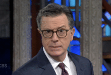 Стивен Колберт троли Барака Обаму због вирусног интервјуа са ванземаљцима