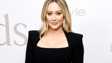 Хилари Даф се расплаче разговарајући о отуђености од сестре Хејли Даф Хилари Даф се расплаче разговарајући о отуђености од сестре Хејли Даф