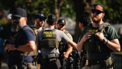 Унутар ДХС форума где ИЦЕ агенти смеће разговарају једни са другима