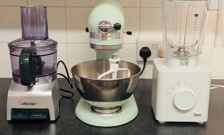 Да ли вам треба блендер, процесор хране и миксер?