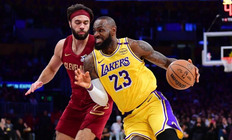 Користите ДрафтКингс промотивни код да бисте добили бонус опкладе од 300 долара циљајући Маверицкс-Лакерс, Тхундер-Буцкс у четвртак