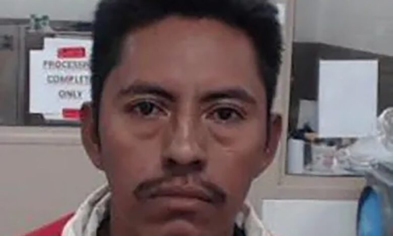 Наставник јавне школе у Џорџији погинуо у саобраћајној несрећи док је илегални имигрант бежао од агената ИЦЕ Наставник јавне школе у Џорџији погинуо у саобраћајној несрећи док је илегални имигрант бежао од агената ИЦЕ