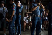 Дутерте каже да је превише стар, уморан и слаб да би се лично појавио док међународни суд почиње суђење за рат против дроге