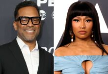 Комичар Мајк Епс извинио се због сексуалне шале Доналда Трампа и Ники Минај