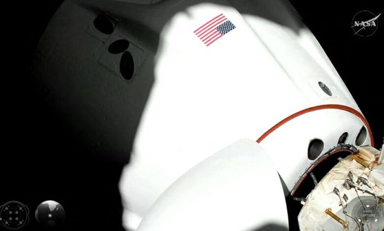 Мусков СпацеКс успешно испоручује четири астронаута на Међународну свемирску станицу