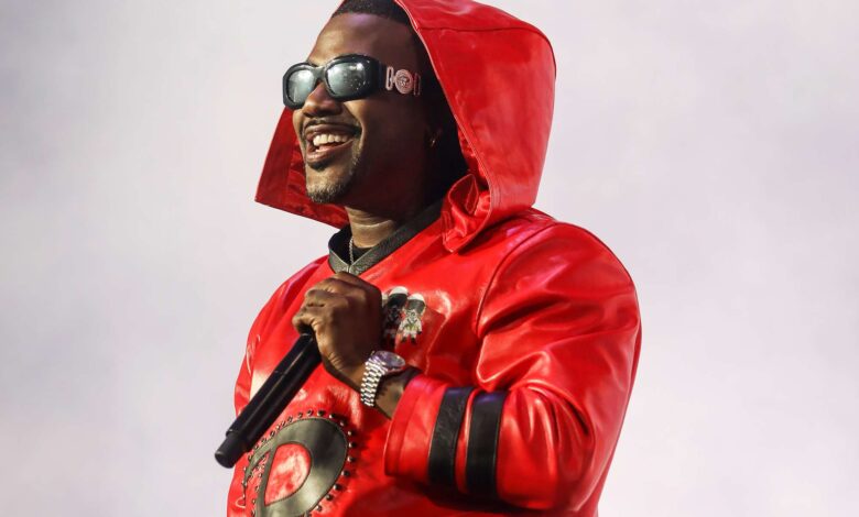 Реј Џеј је користио ‘лажну крв’ на очима пре емисије уживо, каже фотограф