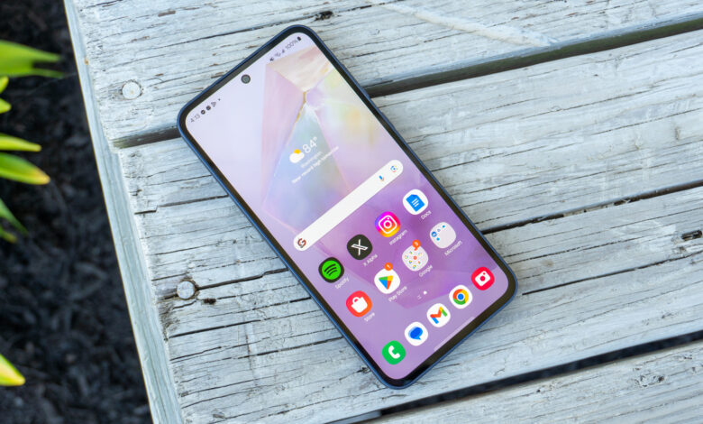 Заборавите на водећи модел – овај Галаки средњег опсега проверава све праве кутије за мање од 200 долара