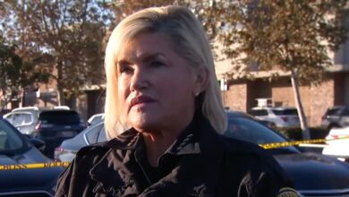 Шеф полиције СоЦал-а суочава се са свргавањем због инцидента са стриптизом на празничној забави