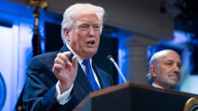 Трамп каже да ће увести нову глобалну тарифу од 10% након пораза од СЦОТУС-а