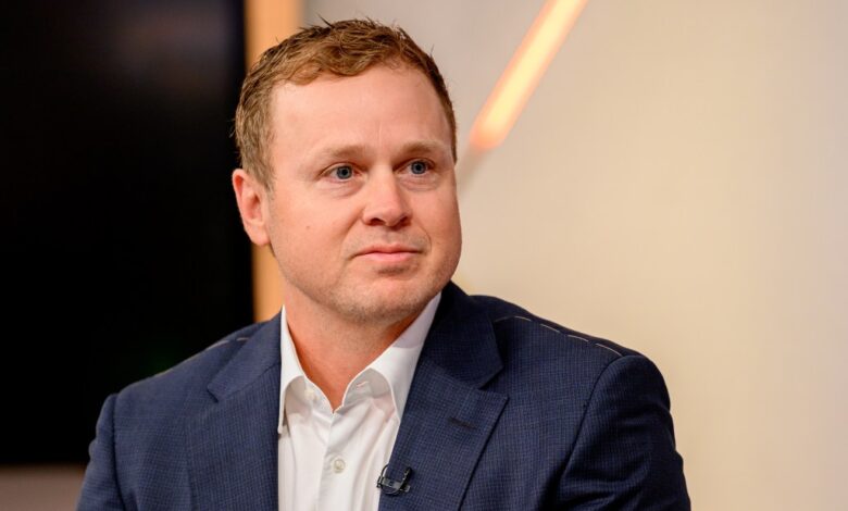 Спенсер Прат назива Гевина Њузома ‘демоном из пакла’ Спенсер Прат назива Гевина Њузома ‘демоном из пакла’