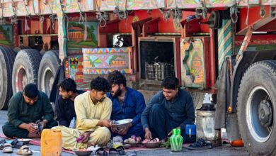 Затварање границе између Пакистана и Авганистана паралише трговину дуж кључне руте: НПР