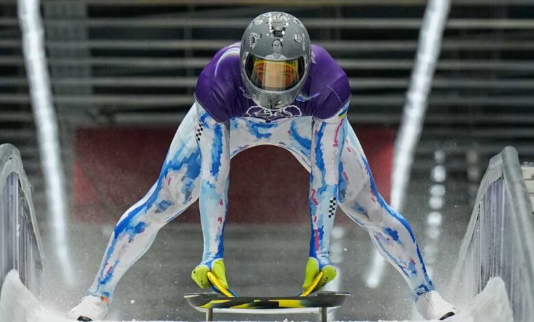 Украјински сањкаш каже да ће носити кацигу у част погинулим војницима упркос забрани Олимпијаде: НПР