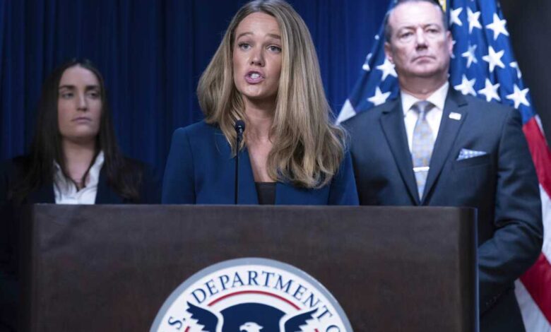 Главни Трампов портпарол за имиграцију напушта ДХС: НПР