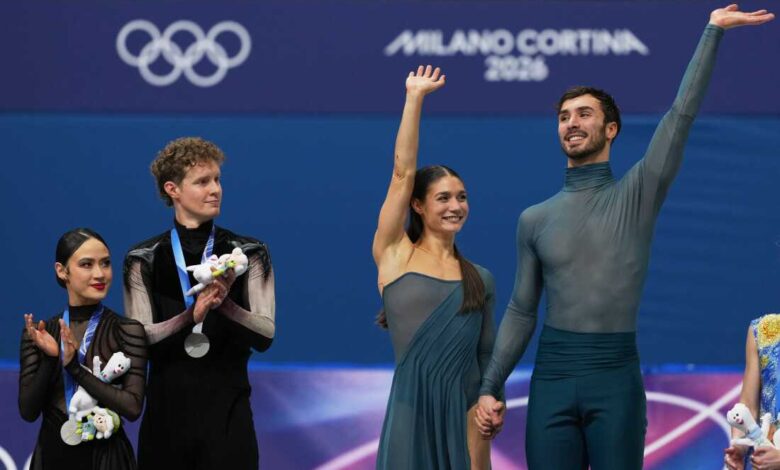 Чок и Бејтс из САД освојили сребро на Олимпијским играма у плесу на леду: НПР