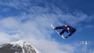 Мачке мачке и руке облака