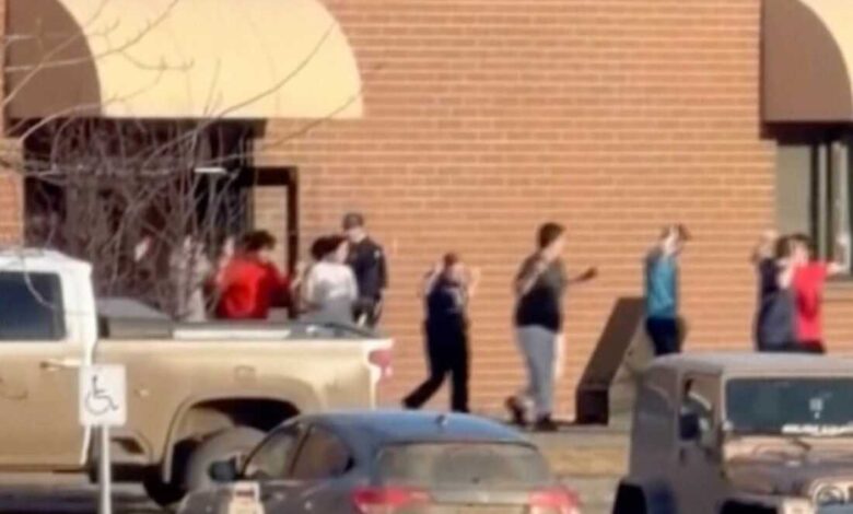 У пуцњави у школи и кући у Канади 10 мртвих: НПР