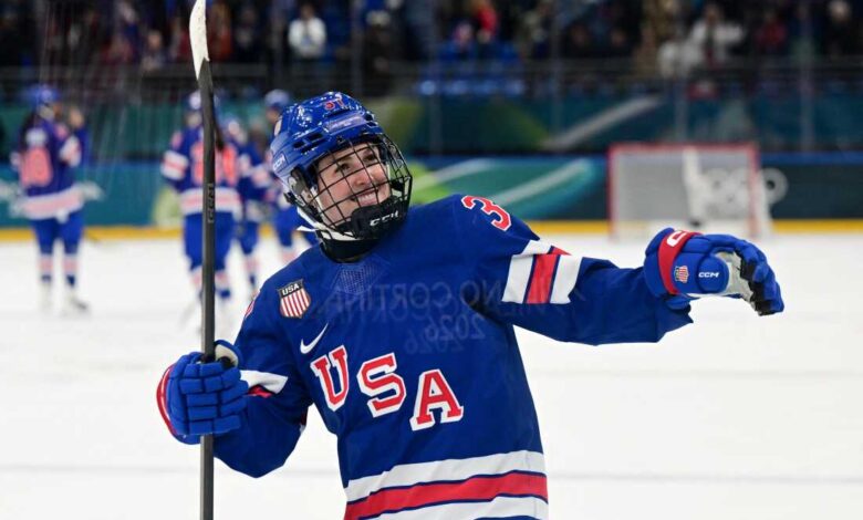 Утакмица у хокеју на леду за жене и Канаде: НПР