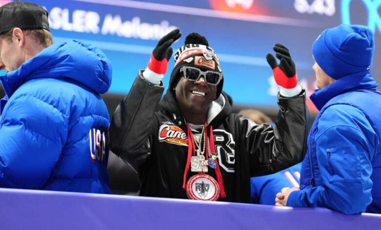 Флавоур Флав је међу навијачима женског хокејашког тима огорчених председничким омаловажавањем: НПР