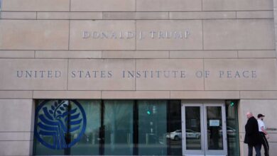 Трамп окупља чланове Одбора за мир на првом састанку, уз опрез неких америчких савезника: НПР