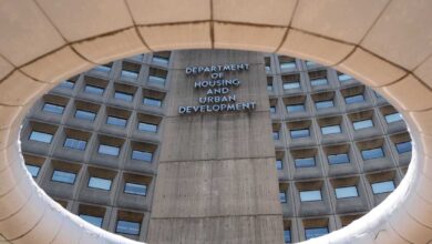 Правило ХУД-а о станарима без докумената такође може да избаци децу из САД: НПР