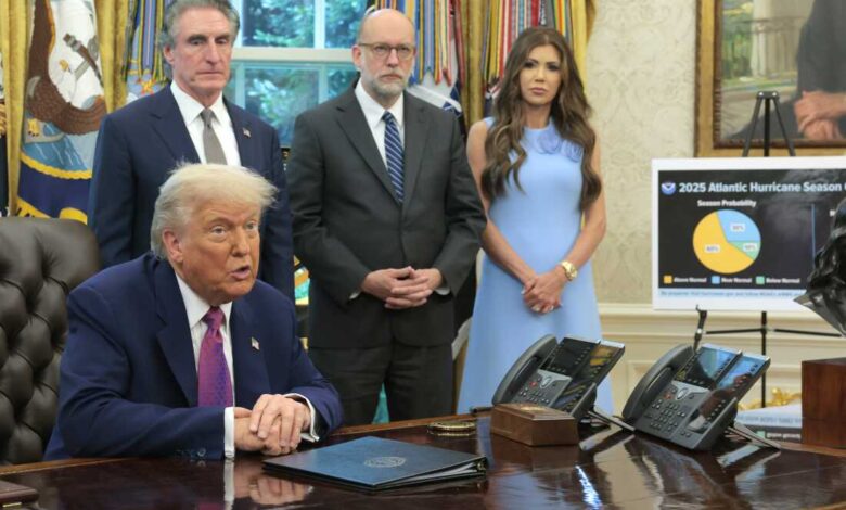 Администрација блокирана јер покушава да смањи средства ЦДЦ-а која је Трамп управо потписао у закон: НПР