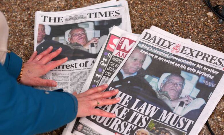 Британска полиција претражује кућу бившег принца Ендруа након хапшења због веза са Епштајном: НПР