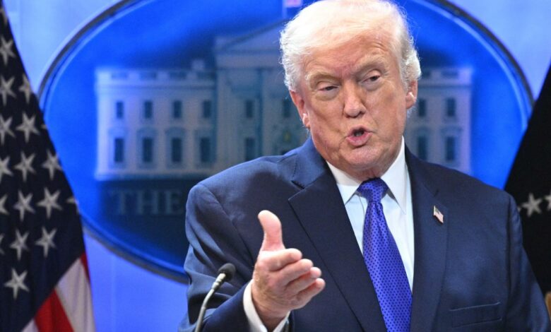 Председник Трамп ће потписати нову глобалну тарифу од 10 одсто након пораза Врховног суда