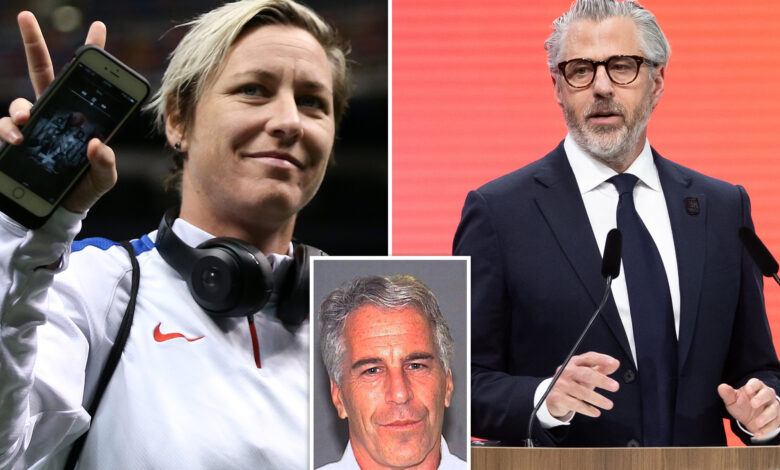 Америчка фудбалска легенда Еби Вамбах напустила агенцију, позивајући на оставку генералног директора због имејлова са Гхислаине Маквелл