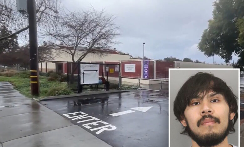 Кандидат за наставника године ЦА ухапшен јер је нудио новац за сексуалне односе 13-годишњег дечака Кандидат за наставника године ЦА ухапшен јер је нудио новац за сексуалне односе 13-годишњег дечака