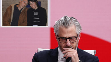 Кејси Васерман ставља агенцију на продају након ризичних мејлова са Гхислаине Маквелл површином