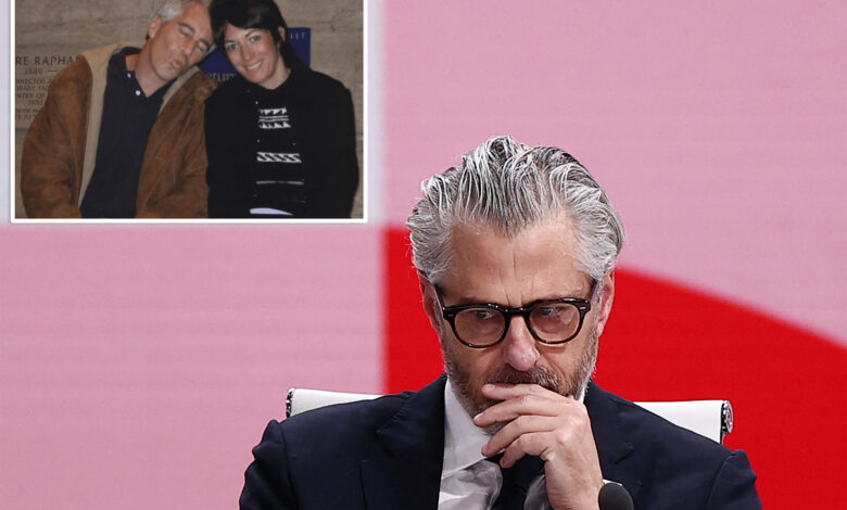 Кејси Васерман ставља агенцију на продају након ризичних мејлова са Гхислаине Маквелл површином