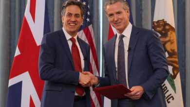 Њусомов британски пакт о чистој енергији поцепан због ‘лудила’, јер критичари доводе у питање ефикасност