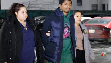 Дечак из Њујорка, 2, хоспитализован је у критичном стању након што га је отац наводно претукао: полицајци