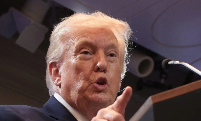 ЈПМорган признаје да је затворио Трампове рачуне након нереда на Капитолу 6. јануара ЈПМорган признаје да је затворио Трампове рачуне након нереда на Капитолу 6. јануара